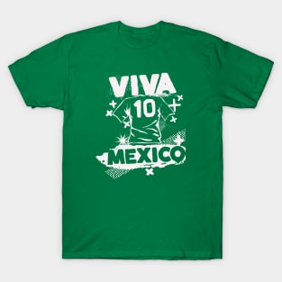 Vintage Mexican Football // Retro Grunge Mexico Soccer T-Shirt